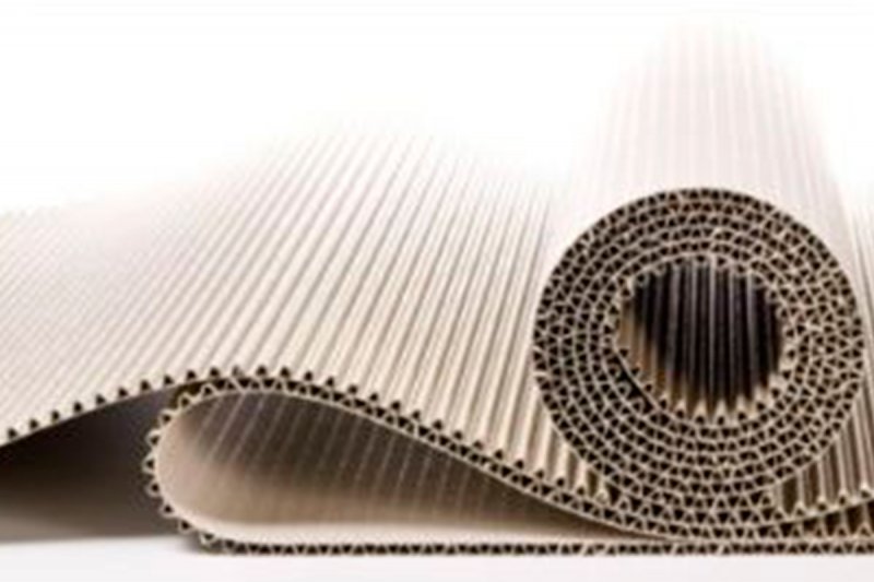 Cartone ondulato in bobina alla velocità di 120mqh