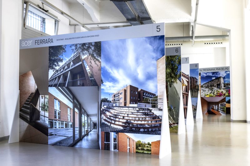 ACER: In mostra con Digital Neon